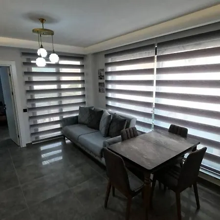 Апартаменты Aura Just 100 Meters To Kleopatra *